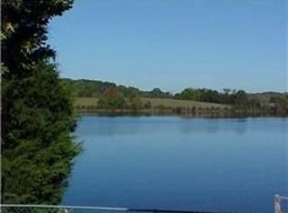 1444 Dripping Springs Rd, Winchester, TN 37398