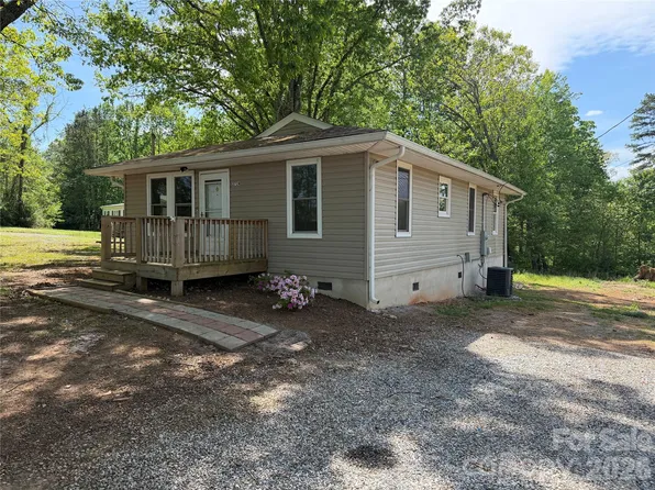 3724 Kathy Rd, Morganton, NC 28655