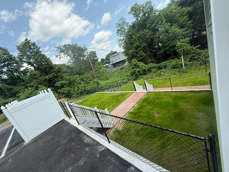 165 Canton St — Photo 13