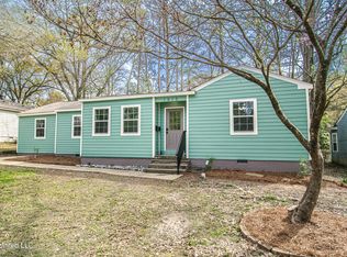 1013 Meadow Heights Dr, Jackson, MS