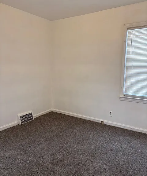 18134 Vaughan St — Photo 11