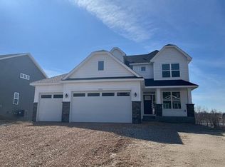 8896 Foust Ln, Rockford, MN 55373