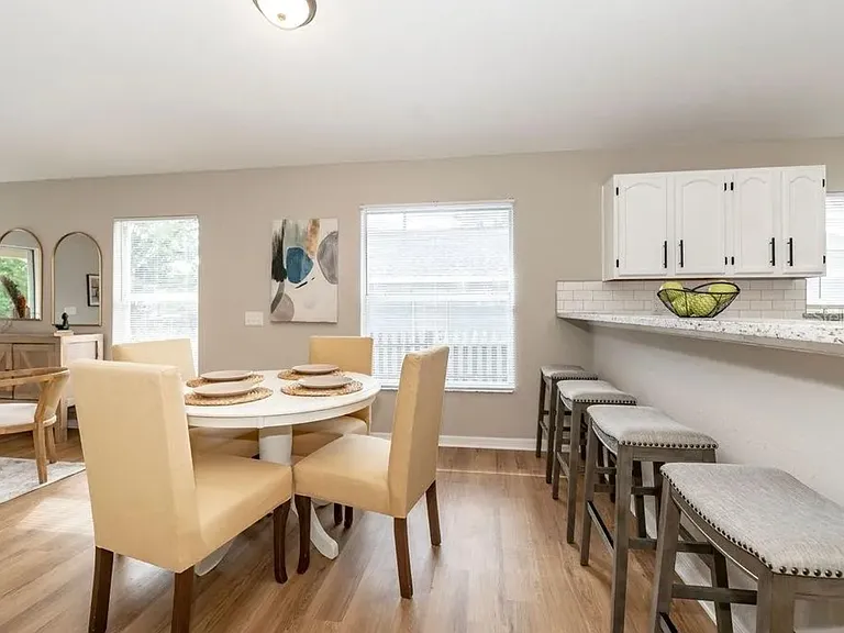 1148 Ruby St — Photo 13