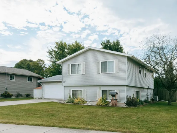 1101 East Cedar AVENUE, Manitowoc, WI 54220