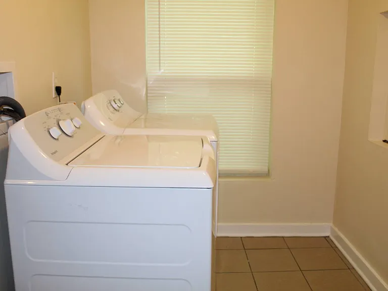 636 Joliet St #3 — Photo 6