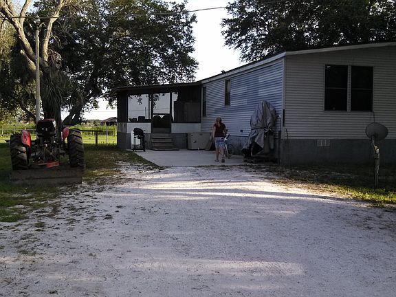 3rd image of 11194 SE Mehl Ave
