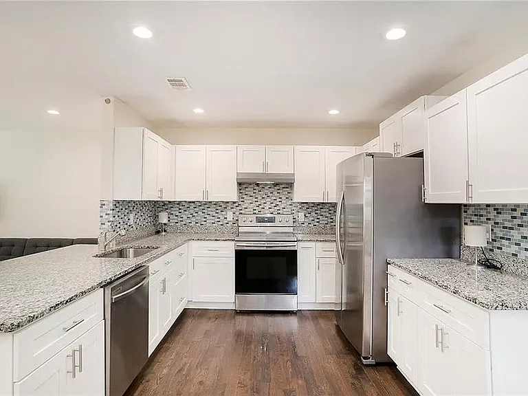 1347 Dorothy Dr — Photo 6