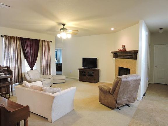 5th image of 1428 Greenwich Dr