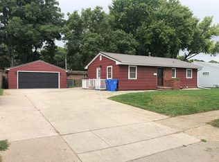 430 Prentis Ave, Vermillion, SD 57069