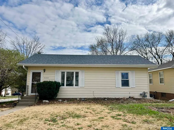 4345 F St, Lincoln, NE 68510