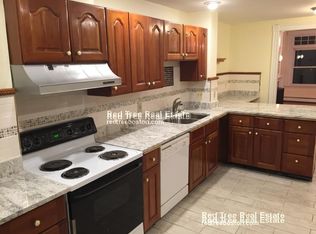 1907 Beacon St #2T, Brookline, MA 02445