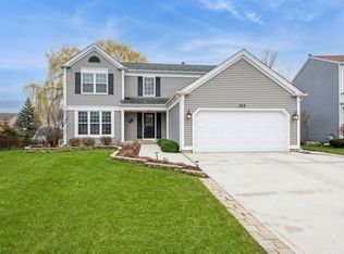 929 Annandale Dr, Elgin, IL