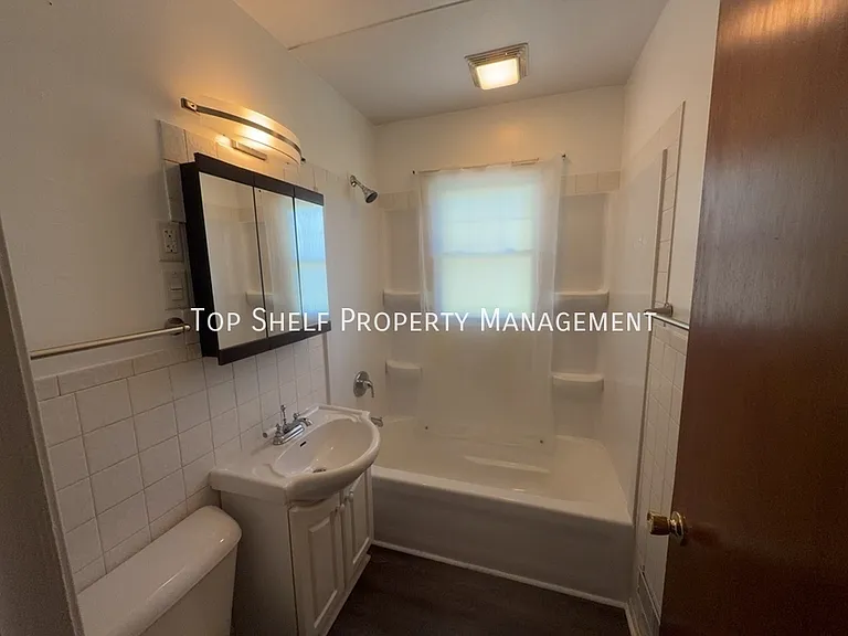 514 SW Cherry St — Photo 7