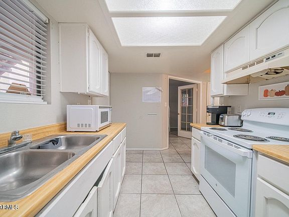 4th image of 3131 W COCHISE Drive #123