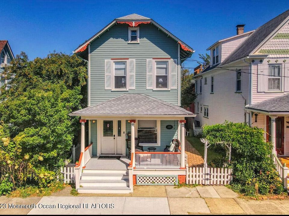 1st image of 121 Mount Hermon Way