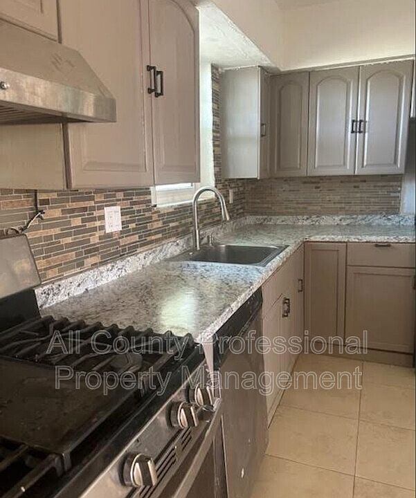 1st image of 7891 Sheridan St