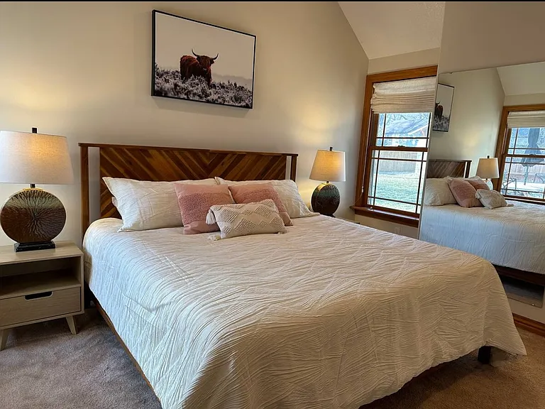 4448 Rainbow Blvd — Photo 13