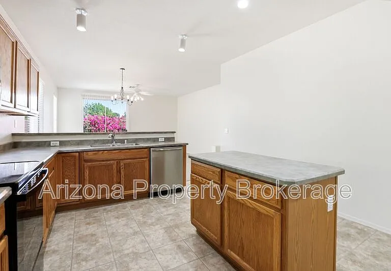 3498 E Bruce Ave — Photo 9