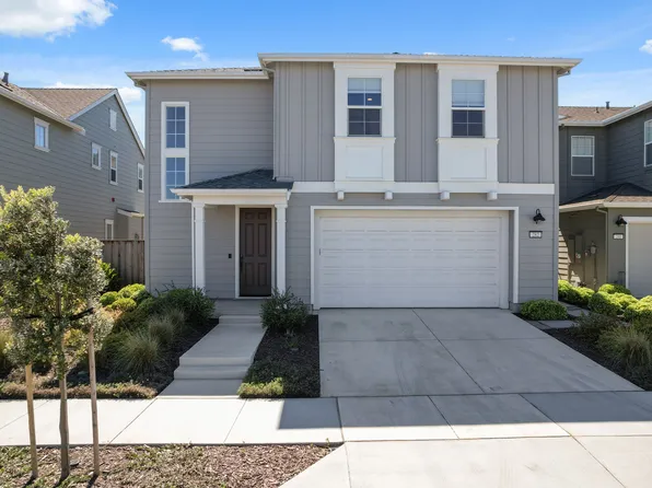 282 Wharf Terrace Cir, Marina, CA 93933