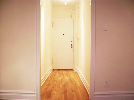 Rented by City Connections Realty | media 25