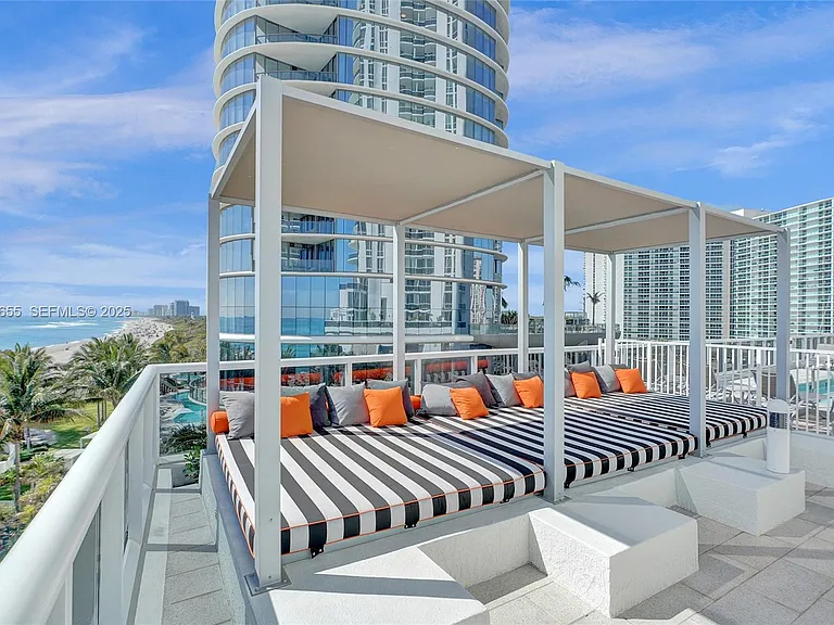 15811 Collins Ave #2701 — Photo 92