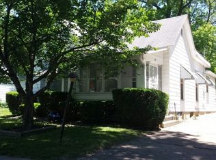 556 S Oakland Ave, Decatur, IL 62522