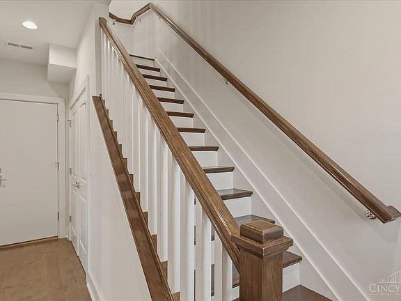 5th image of 3908 Edwards Rd #C