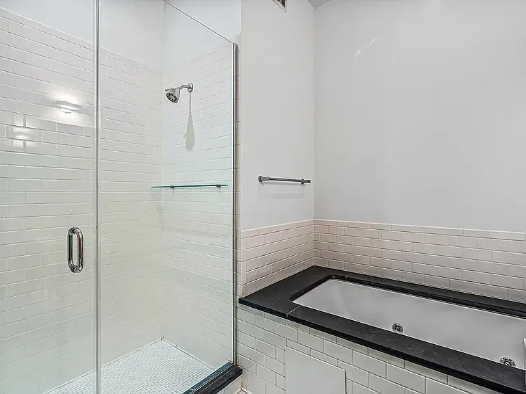 110 Livingston St #6J — Photo 11