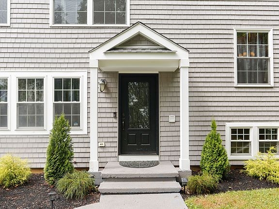 3 Halock Dr Greenwich CT 06831-print-007-012-004-4200x2800-300dpi.jpg