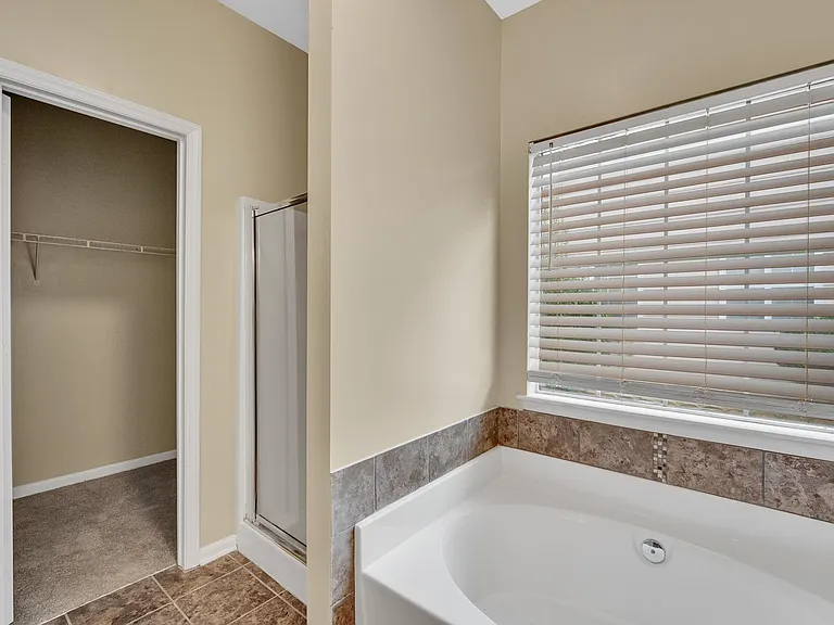 8335 Springhead Ln — Photo 17