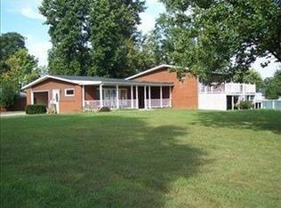 8701 N Dogwood Dr, Charlestown, IN 47111