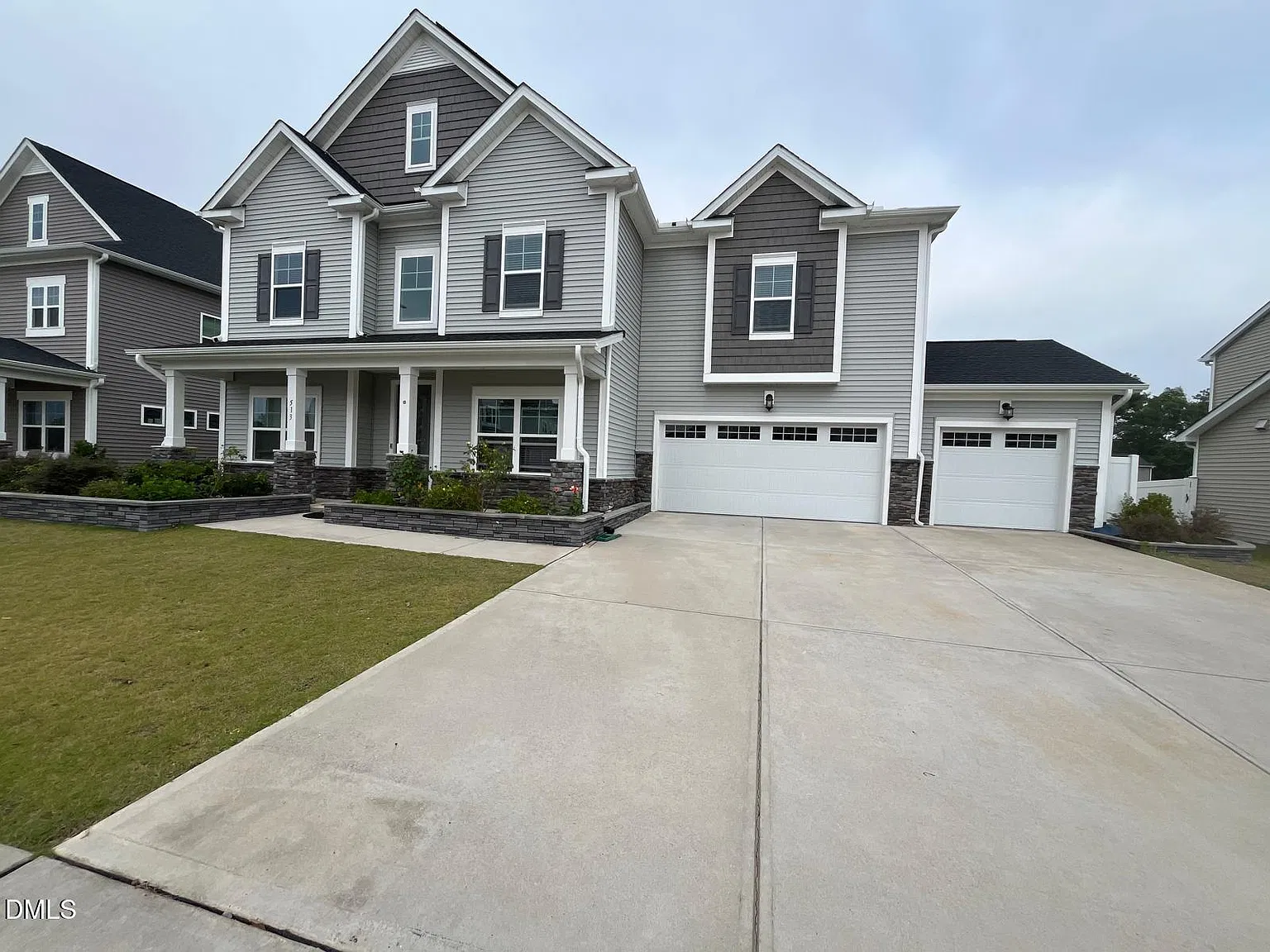 5 bed, 4.0 bath, 3522 sqft, $3,400 — Photo 2
