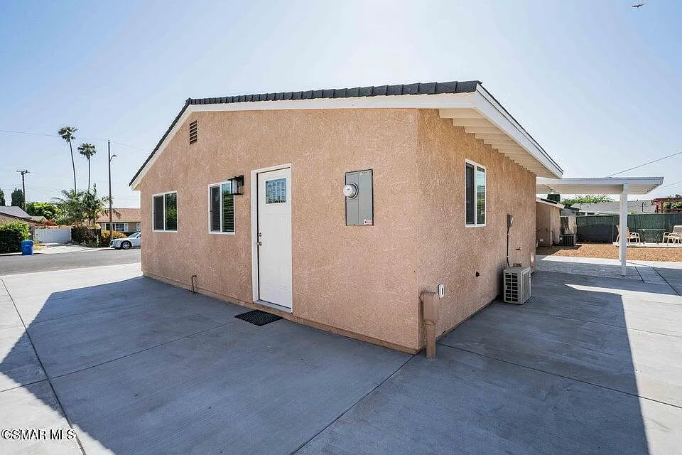 1 bed, 550 sqft, $2,450 — Photo 1