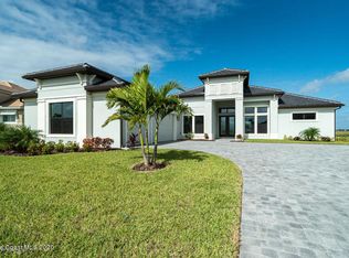 8590 Serrano Cir, Melbourne, FL 32940