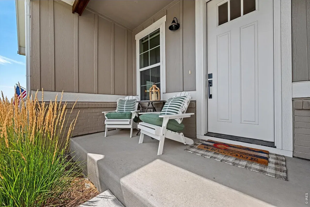 4 bed, 3.5 bath, 2364 sqft, $3,000 — Photo 4