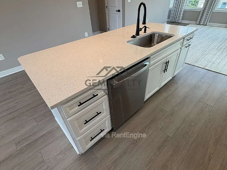 8700 Stevenson Ln — Photo 37