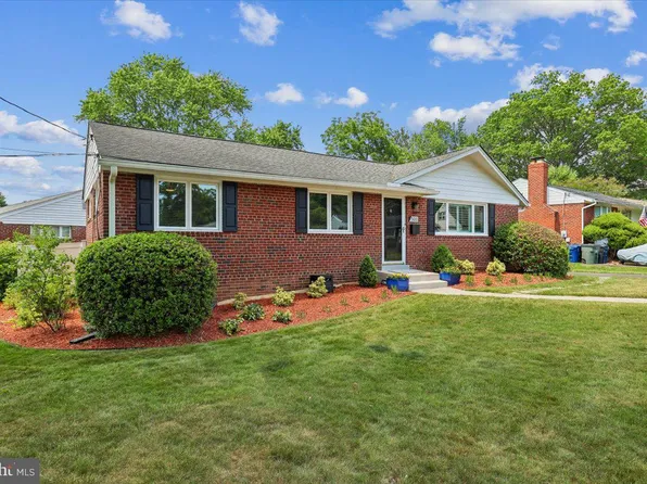 500 N Naylor St, Alexandria, VA 22304