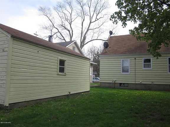 3rd image of 1301 Palmer Ave