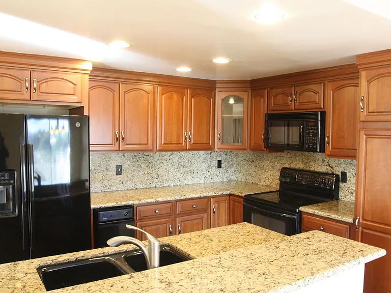 7780 Parkway Dr #1202 — Photo 4