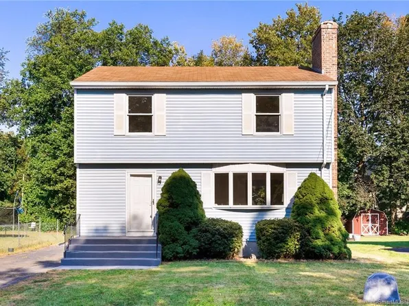 7 Oakland Terrace, Manchester, CT 06042