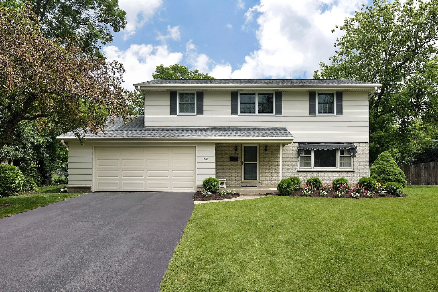 1635 Imperial Dr photo 1
