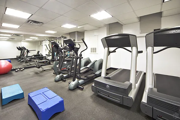 Rented by Halstead Real Estate | media 28