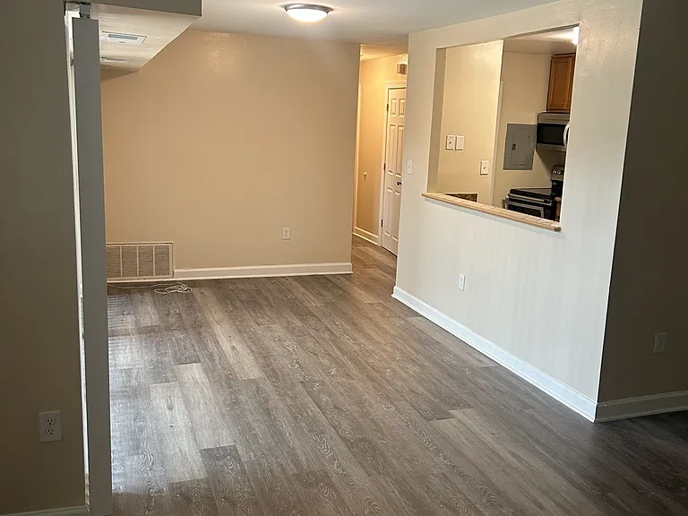 6310 Hil Mar Dr #3 — Photo 6