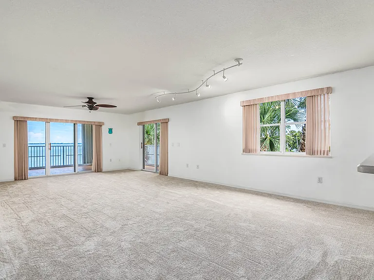 7128 Marbella Ct #204 — Photo 7