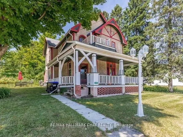 4514 Penetanguishene Rd, Springwater, ON L0L 1V0