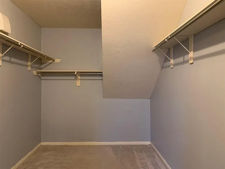 20703 Riviere Ln — Photo 21
