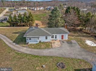 73 Marquise Ln, Berkeley Springs, WV 25411