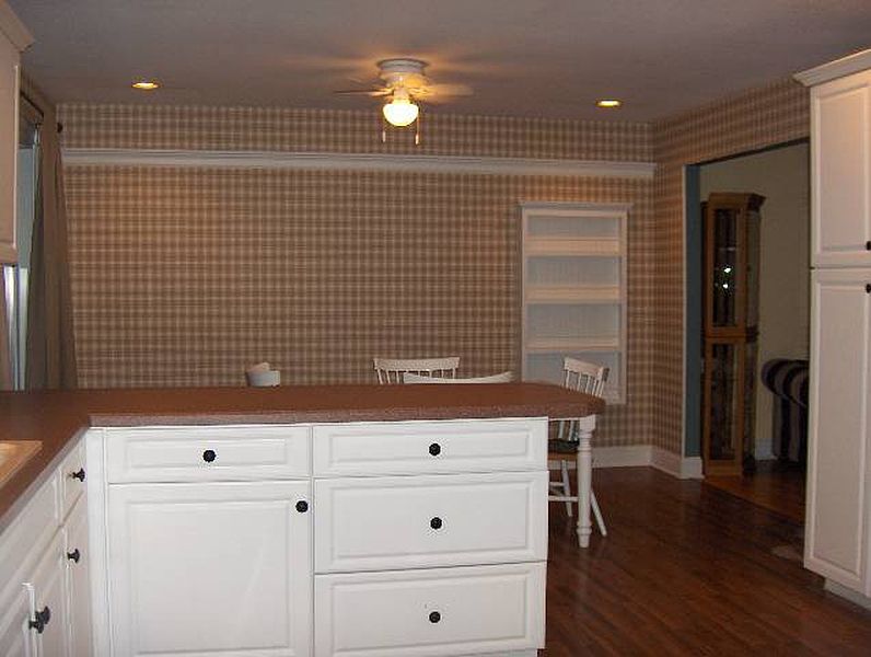 4th image of 4013 LYNNWOOD Court