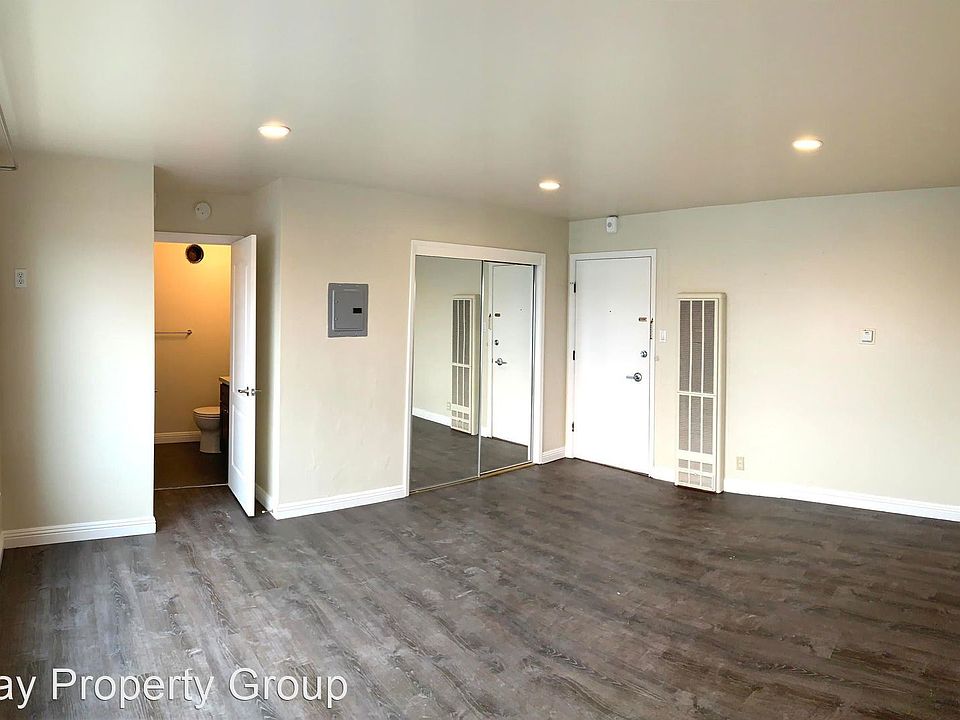 1st image of 800 48th Ave Unit 3