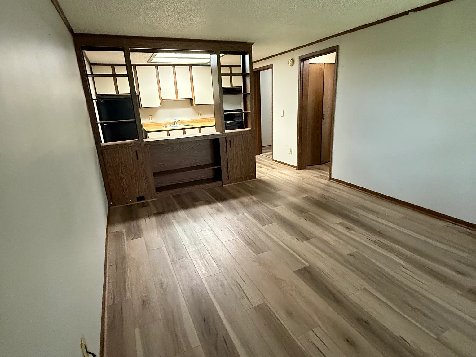 1 bed, $695 — Photo 1